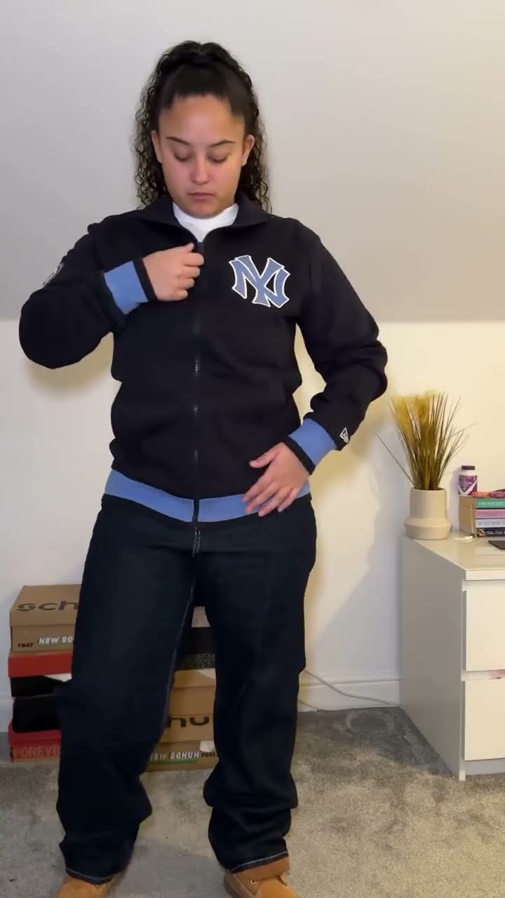 马奎尔在球 马奎尔在球